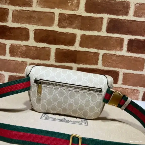 First bag ru Interlocking bag Gucci with G Belt 0606